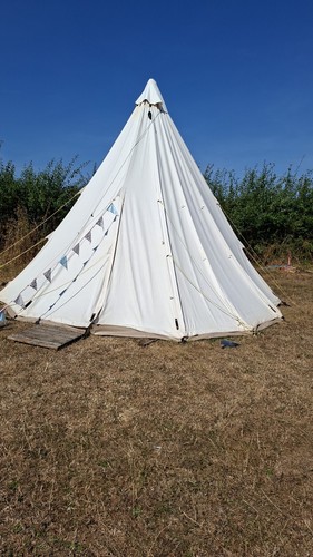 Glamping festival tent - festival,