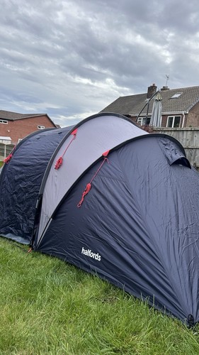 Halfords person urban - urban, tent